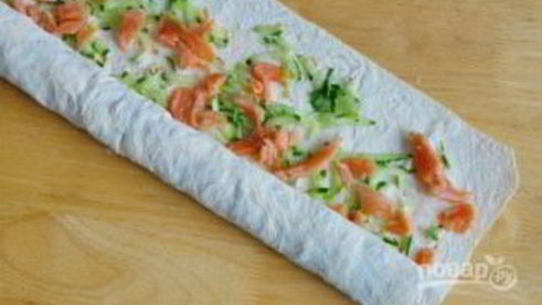 лаваш с красной рыбой и огурцом