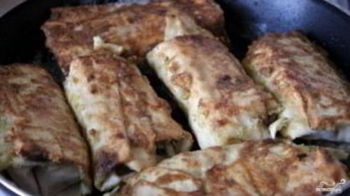 лаваш с луком и яйцом