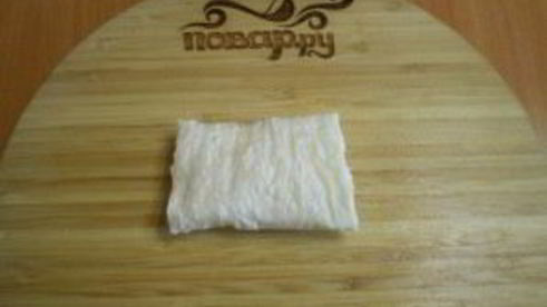 лаваш с сыром и помидорами на костре