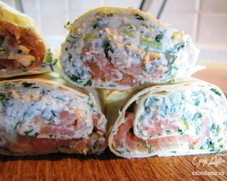 Лаваш закусочный, с творогом и семгой