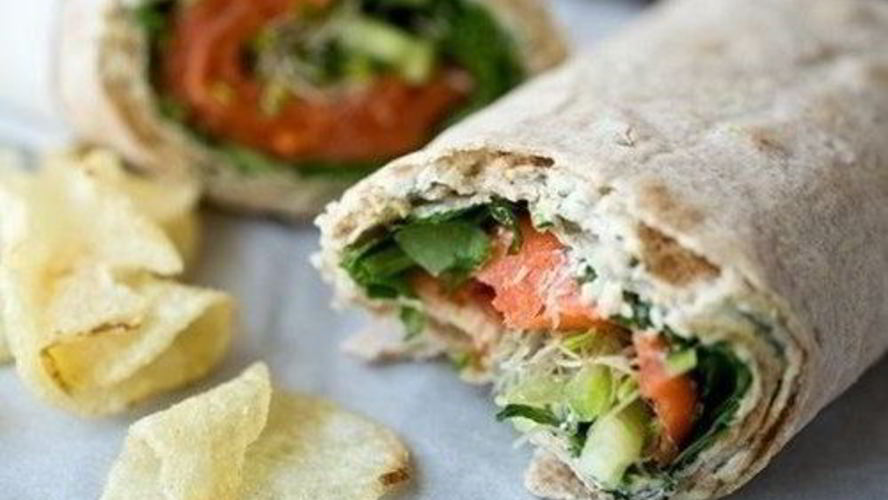 Рецепт ролл из лаваша с лососем и рукколой