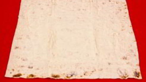 рулетики из лаваша с семгой и ветчиной