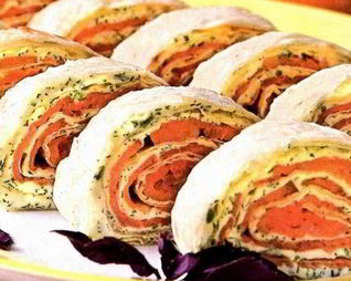 Рулеты из тонкого лаваша с семгой и сыром