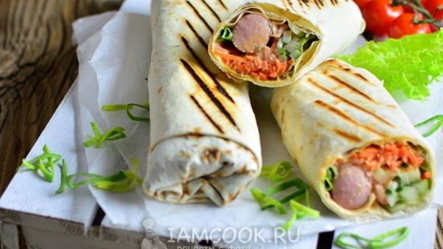 Рецепт сосиска в лаваше с корейской морковкой