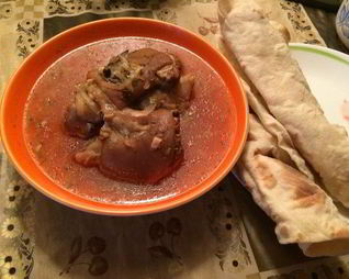 Свиная рулька в мультиварке с домашним лавашом