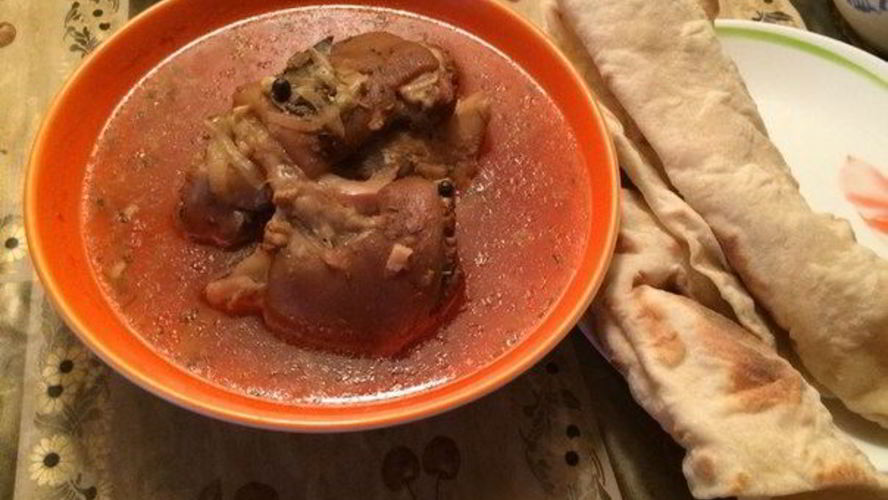 Рецепт свиная рулька в мультиварке с домашним лавашом