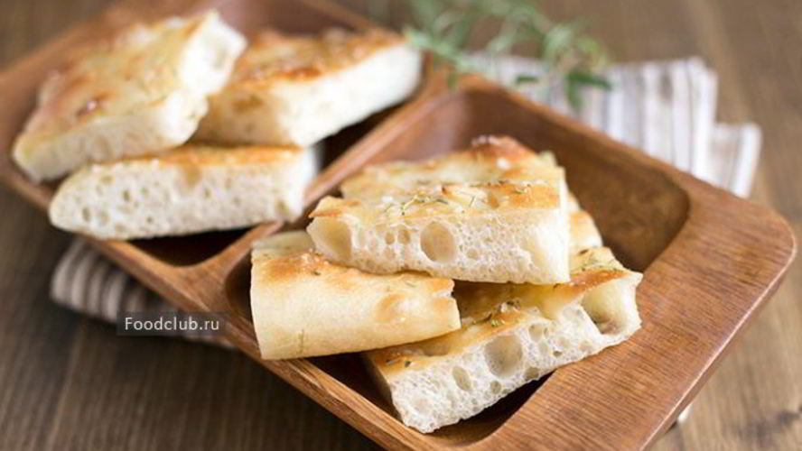 Рецепт фокачча с чесноком и розмарином