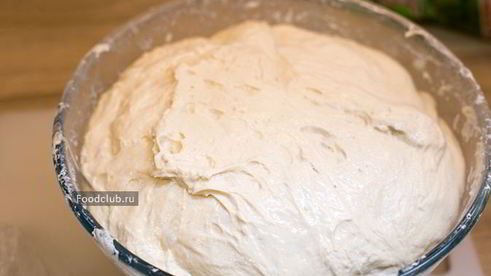 фокачча с чесноком и розмарином