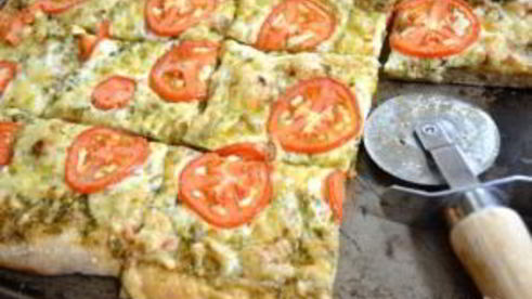 фокачча с песто