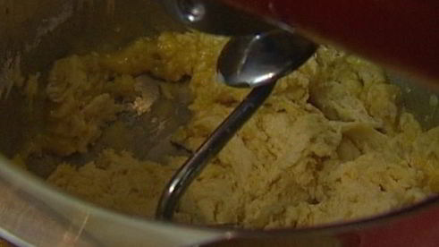 фокачча с помидорами и базиликом