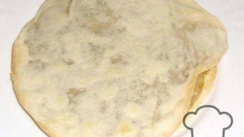 ламаджо — армянские хрустящие лепешки прослоенные мясным фаршем