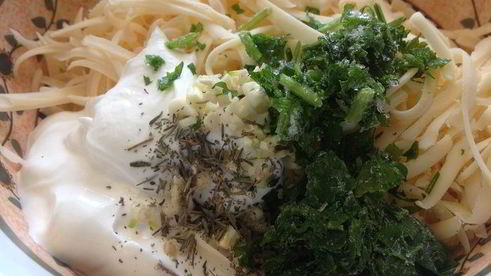 лепешка из творожного теста с сыром и зеленью