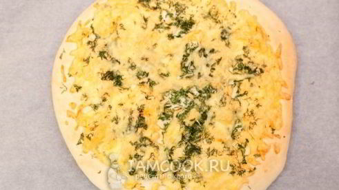 лепешка с сыром и зеленью
