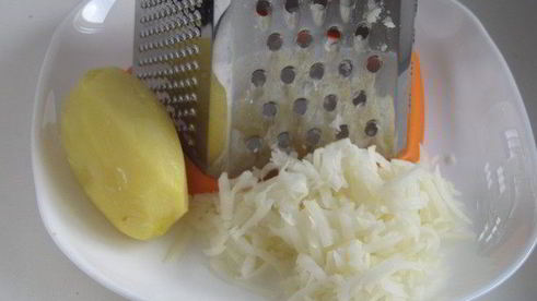 лепешки гезлеме с мясом и картошкой