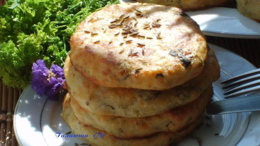 Рецепт лепешки картофельно-творожные с тмином и травами