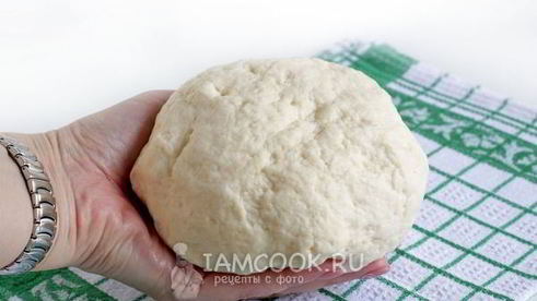 лепешки с начинкой из риса и яйца