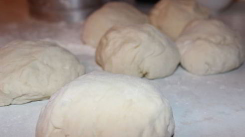 лепешки с сыром и маслинами