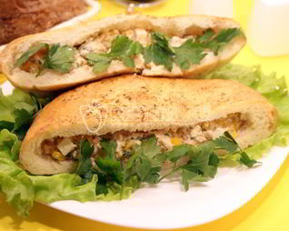 Пита с начинкой из печени трески