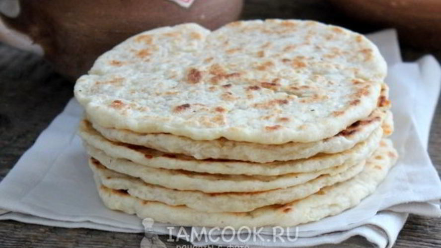 Рецепт сырные лепешки на молоке на сковороде