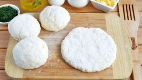 сырные лепешки с разными начинками