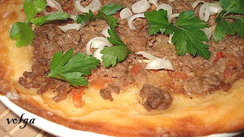 творожные лепешки с мясной начинкой