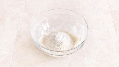 банановые маффины с черной смородиной