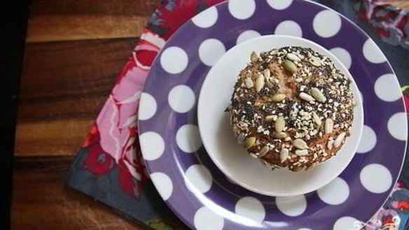 Рецепт Банановые маффины с финиками и семечками