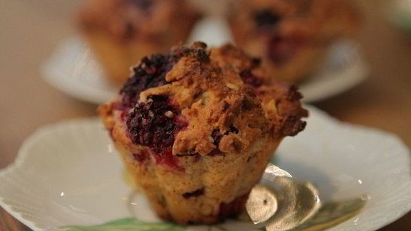 Рецепт Клюквенно-ежевичные маффины