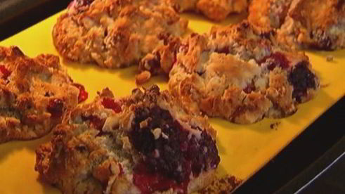 клюквенно-ежевичные маффины