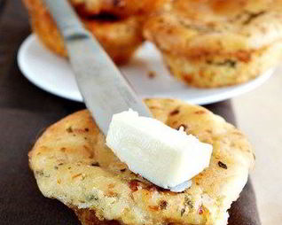 Кукурузные маффины с перцами халапеньо