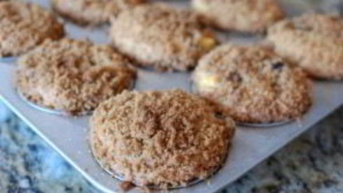 лавандовые маффины с ежевикой и персиками