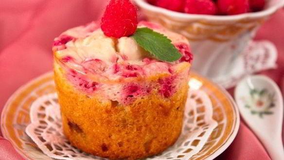 Рецепт Маффины с малиновым кремом и шоколадом