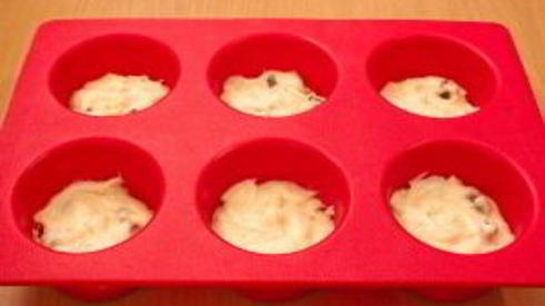 маффины с малиновым кремом и шоколадом