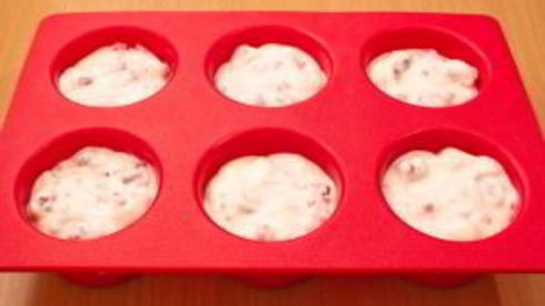 маффины с малиновым кремом и шоколадом