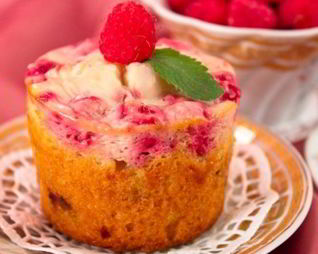 Маффины с малиновым кремом