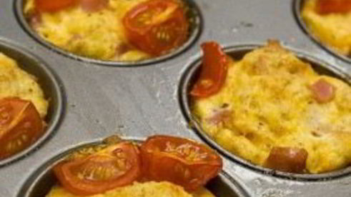 необычные маффины с ветчиной и сыром