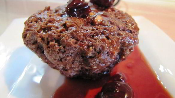 Рецепт Шоколадно-орехово-вишневые маффины