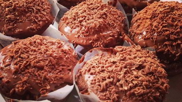 Рецепт Шоколадные маффины с шоколадной крошкой и орехами