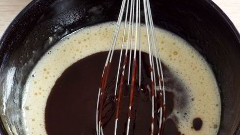 шоколадные маффины с жидкой начинкой