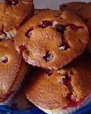 Сибирские маффины с брусникой