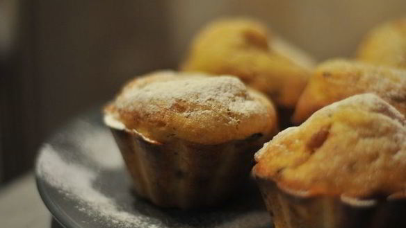 Рецепт Творожные маффины с корицей и шоколадной крошкой