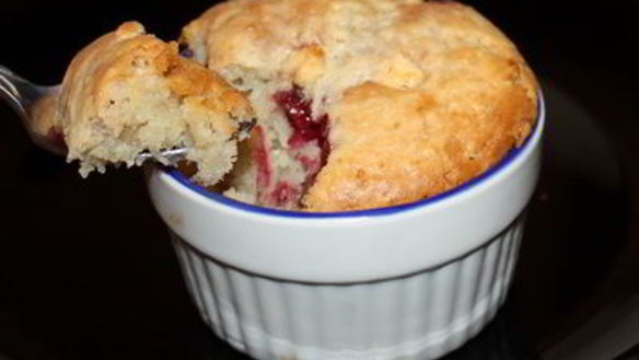 Рецепт Вишнево-миндальные маффины с белым шоколадом