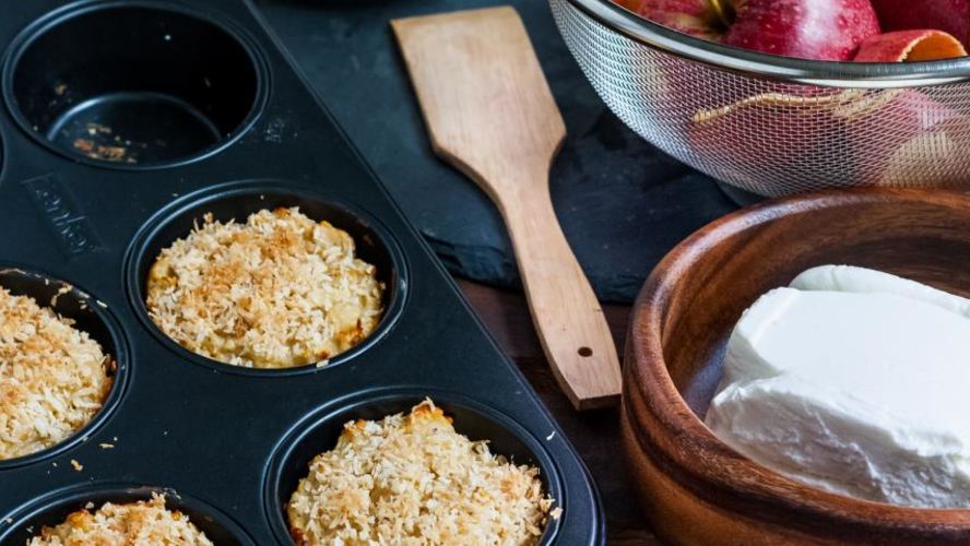 Рецепт яблочно-творожные овсяные маффины с кокосовым штрейзелем