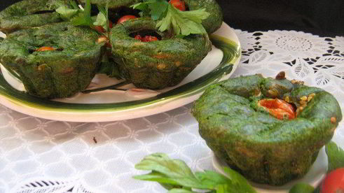 закусочные зеленые маффины со шпинатом и сыром