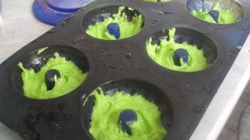 зеленые маффины с чаем матча