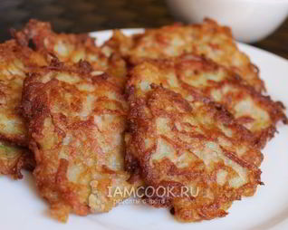 Кабачковые оладьи с колбасой