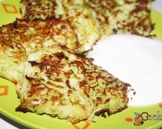 Кабачковые оладьи с кукурузной мукой