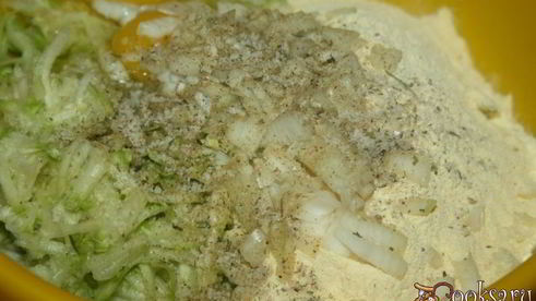 кабачковые оладьи с кукурузной мукой