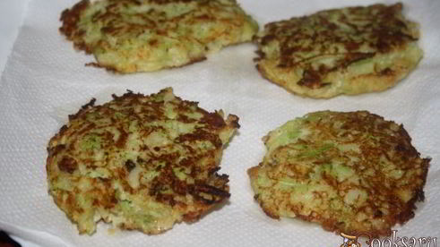 кабачковые оладьи с кукурузной мукой