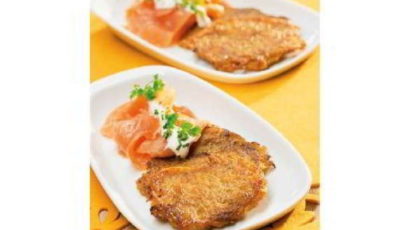 Рецепт Картофельные оладьи с копченой семгой